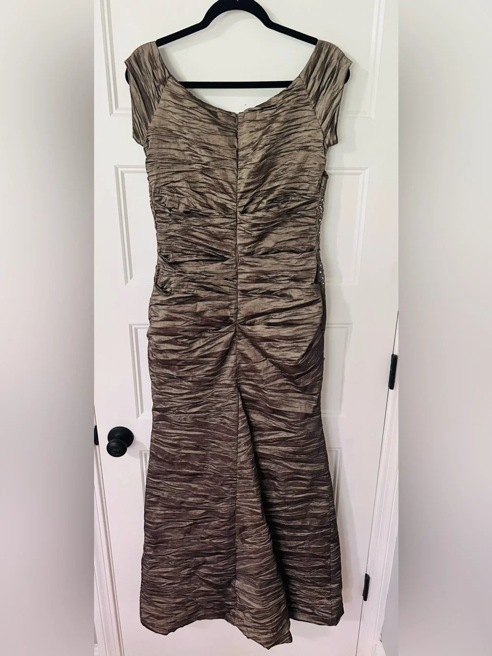 Alex Evenings Smokey Taupe Beaded Ruched Mermaid Evening Gown Formal Dress 12
